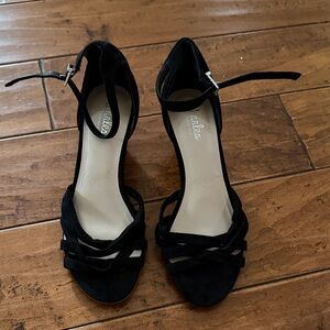 Charles David Black Strappy Heels